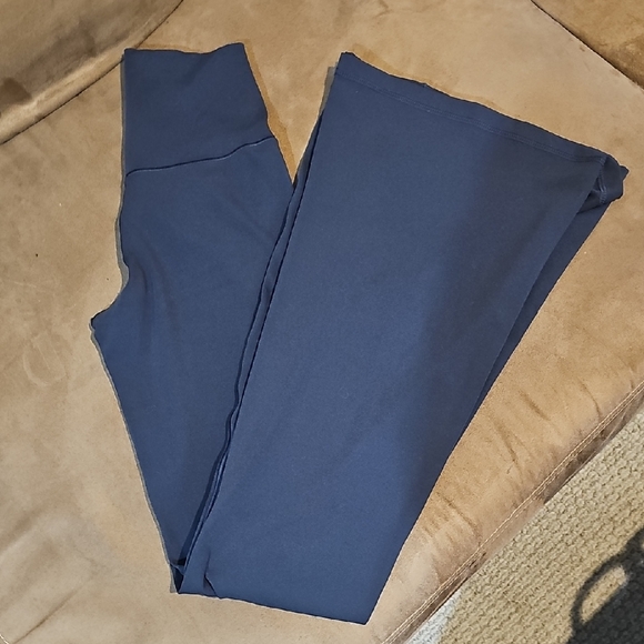 aerie Pants - Aerie Real Me Cross Over Navy Hi-Rise Flare Leggings, Womens Size Medium